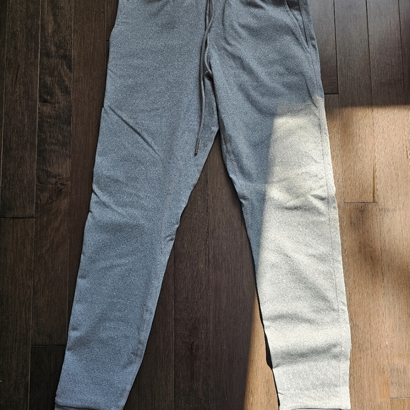 Crop Shop Boutique Jights - Picture 4 of 5